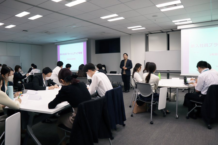 ＜配属から4か月、学ぶ姿勢や議論の内容からも頼もしさと成長を感じられた新入社員たち＞