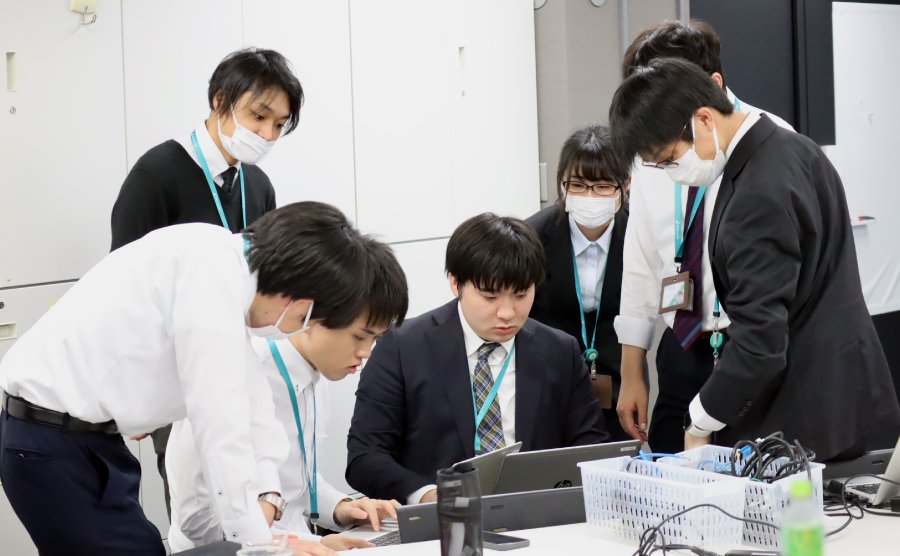 ＜人数が増えて構築までの作業スピードがアップ！＞