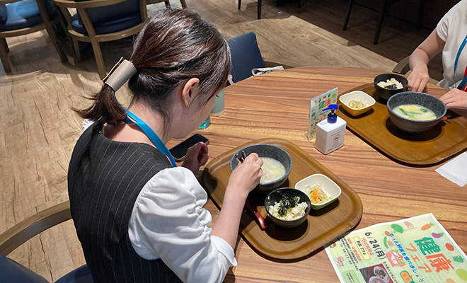食事の様子
